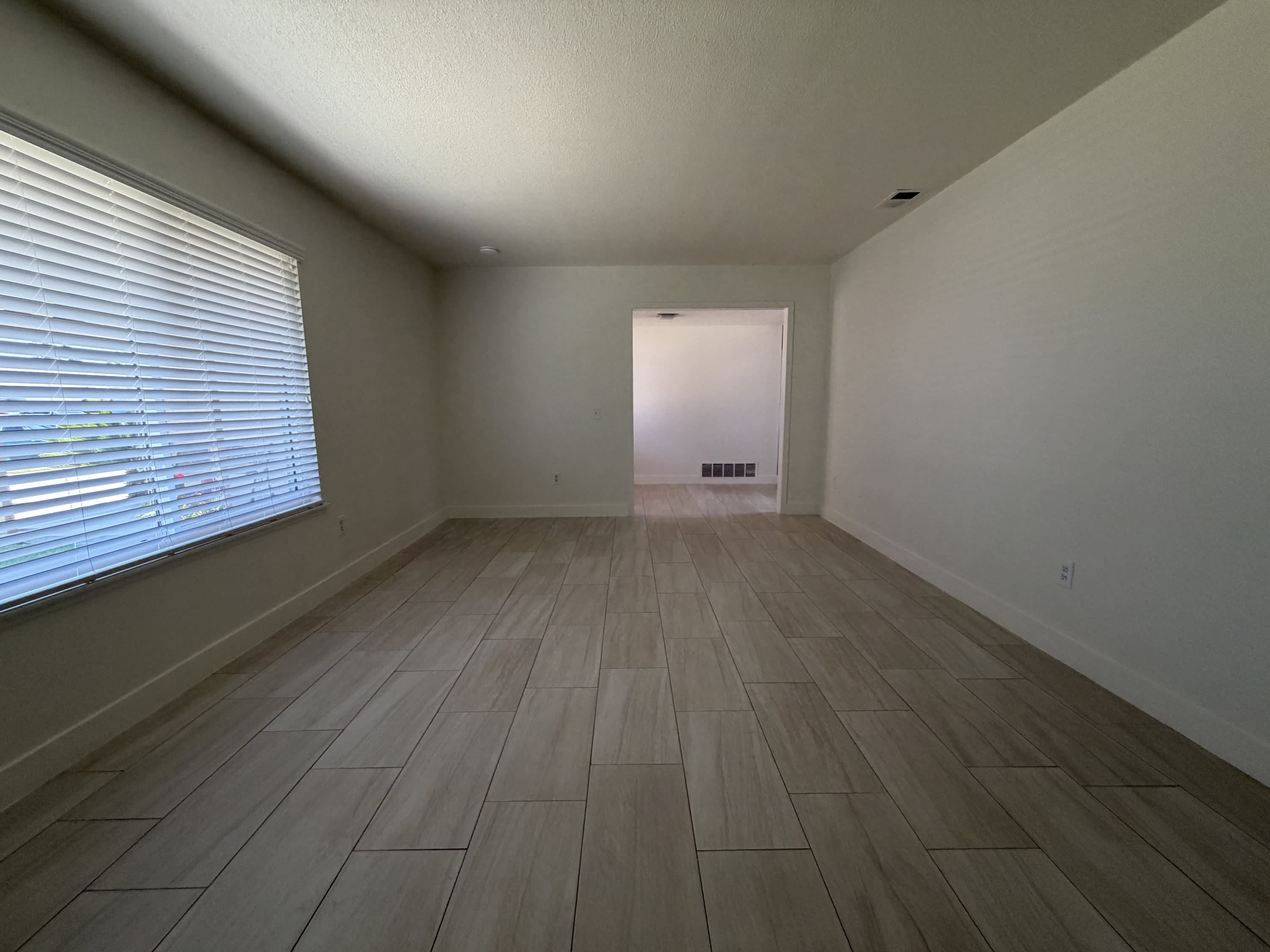 15176 Oakwood Lane (new) – photo 5