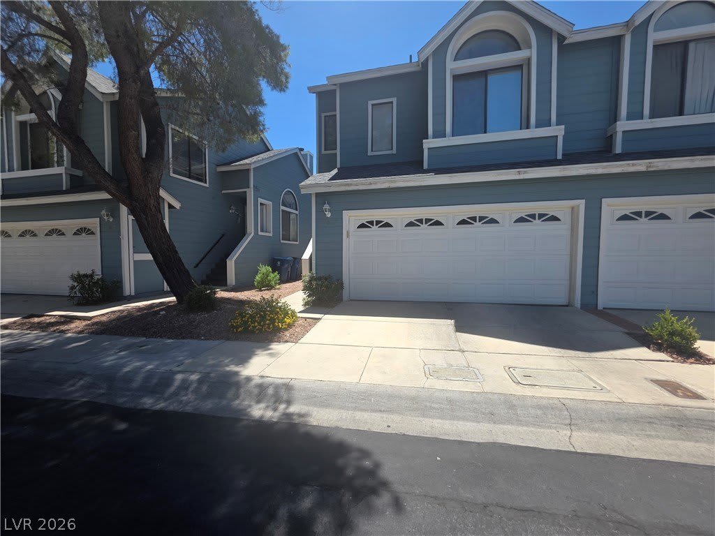 5027 Strauss Drive – photo 1