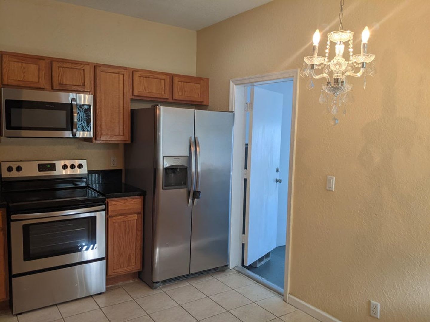 2226 Oakmont Drive Riviera Beach Fl 33404 – photo 2
