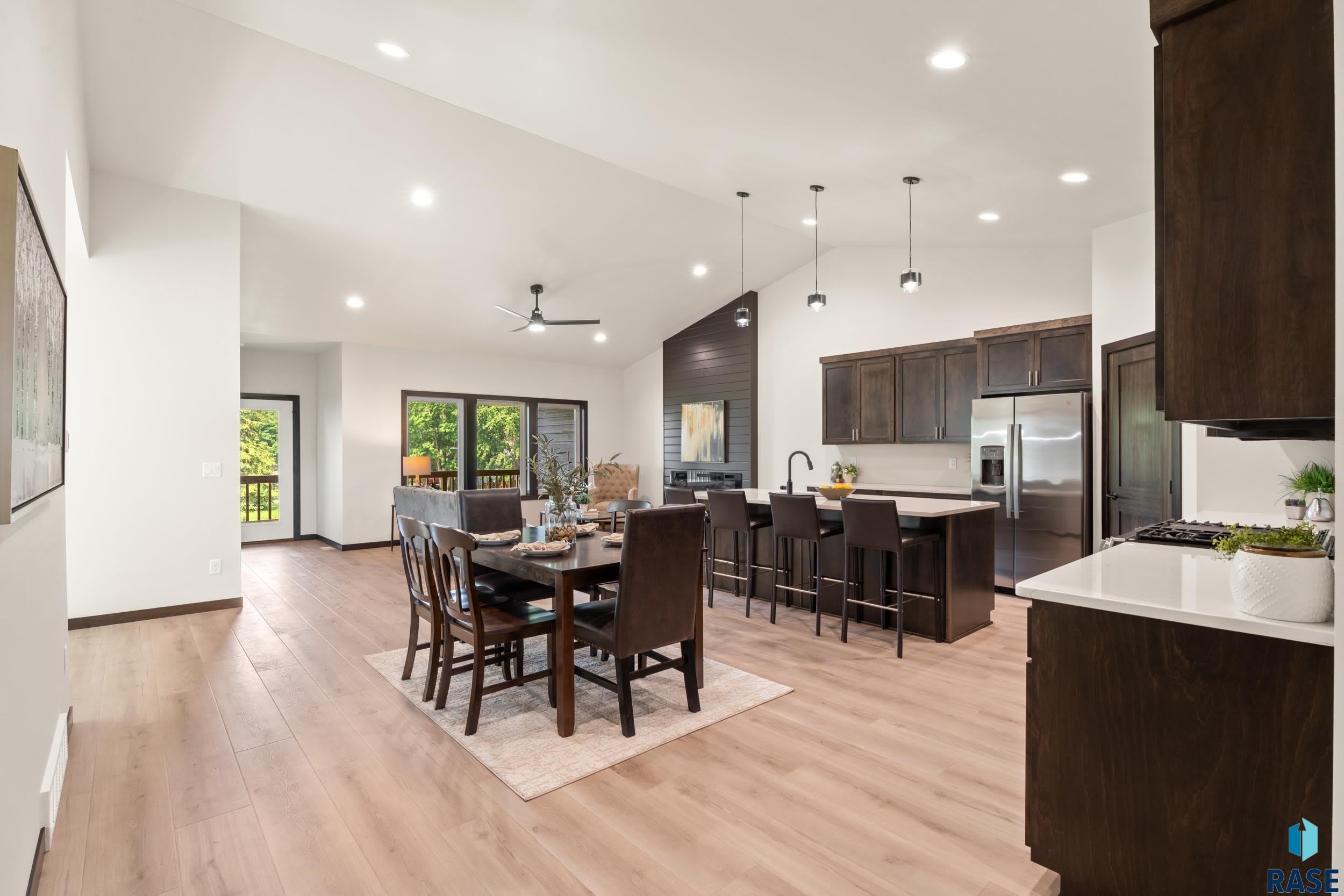 1113 S Foss Ave – photo 3