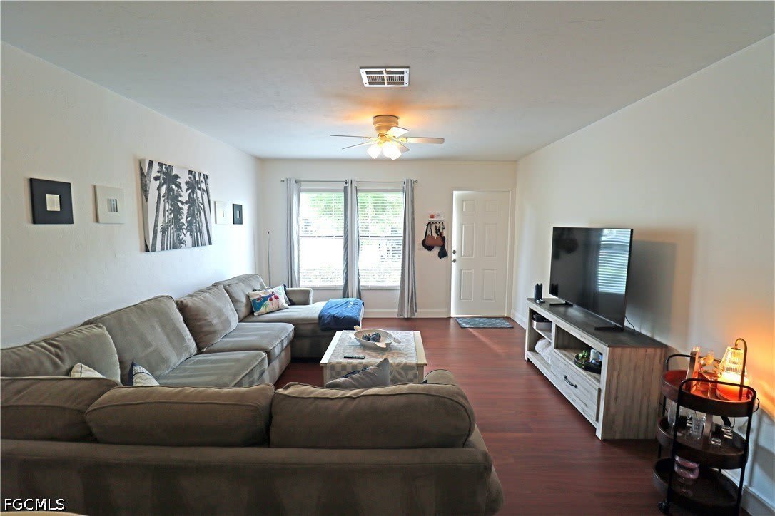 9639 Eaton Gardens Lane – photo 4