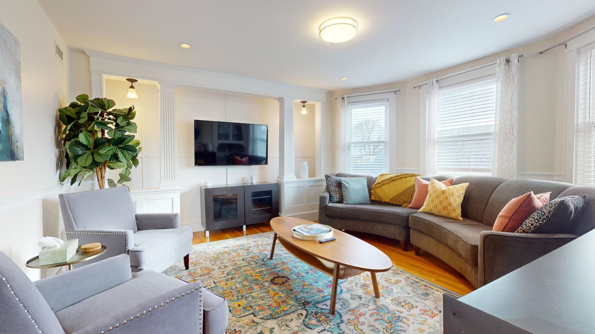 Renovated 4 Bed 2 Bath In Cambridge – photo 2