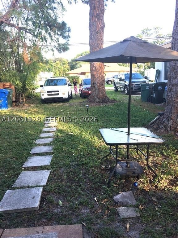 3477 NE 13th Ave – photo 3