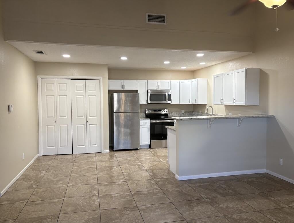 123 N Glenwood Drive – photo 5
