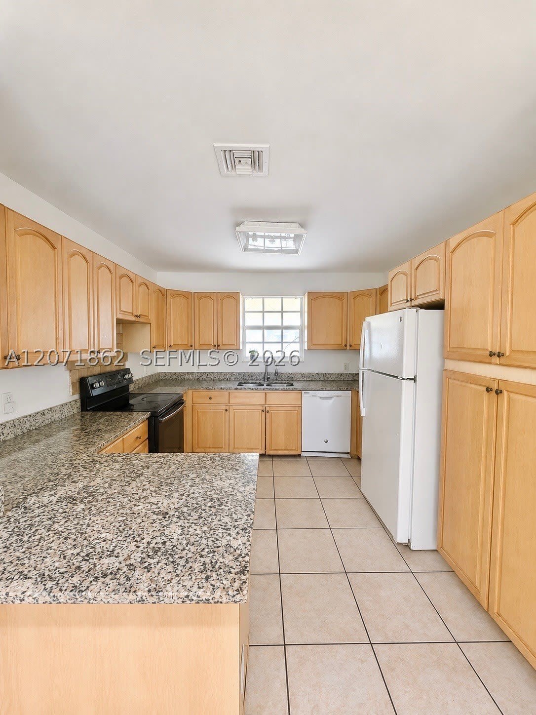 2653 SW 51st St – photo 2