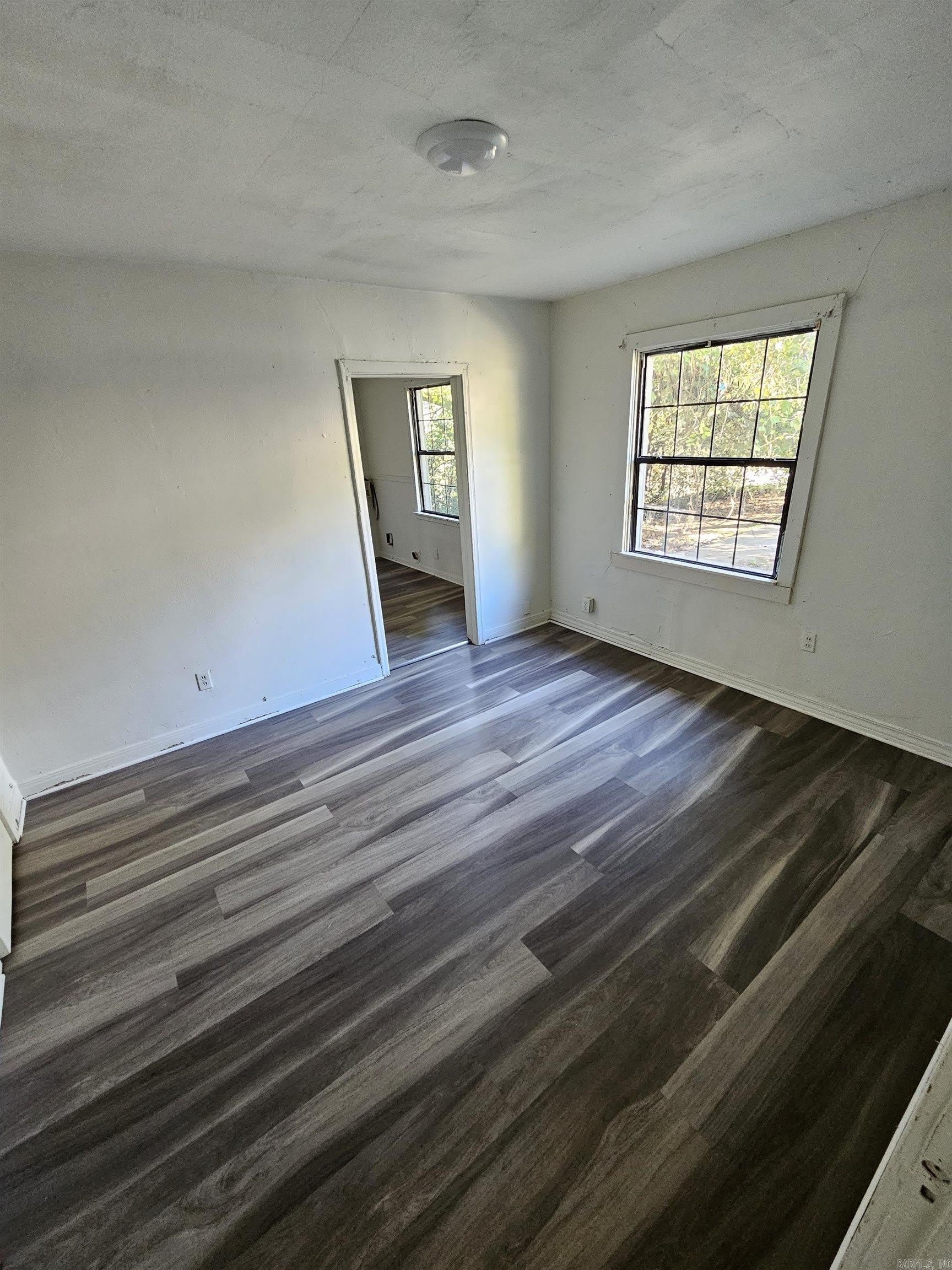 2804 Lincoln Avenue – photo 3