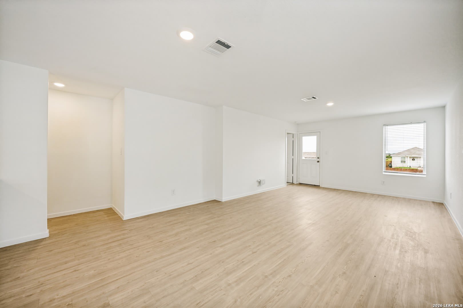 12850 RATCLIFF LK – photo 4
