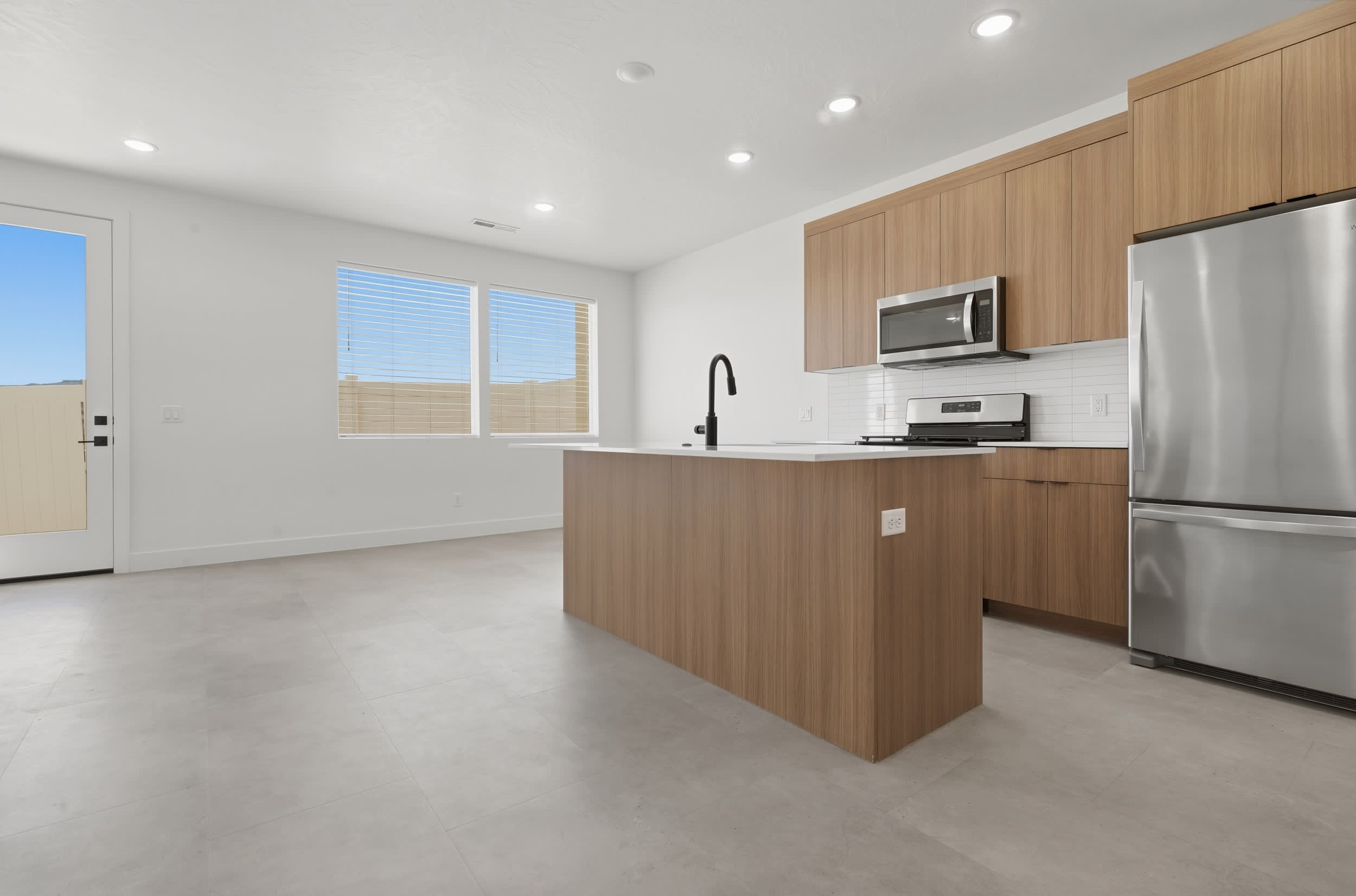 325 South 1930 West – photo 2
