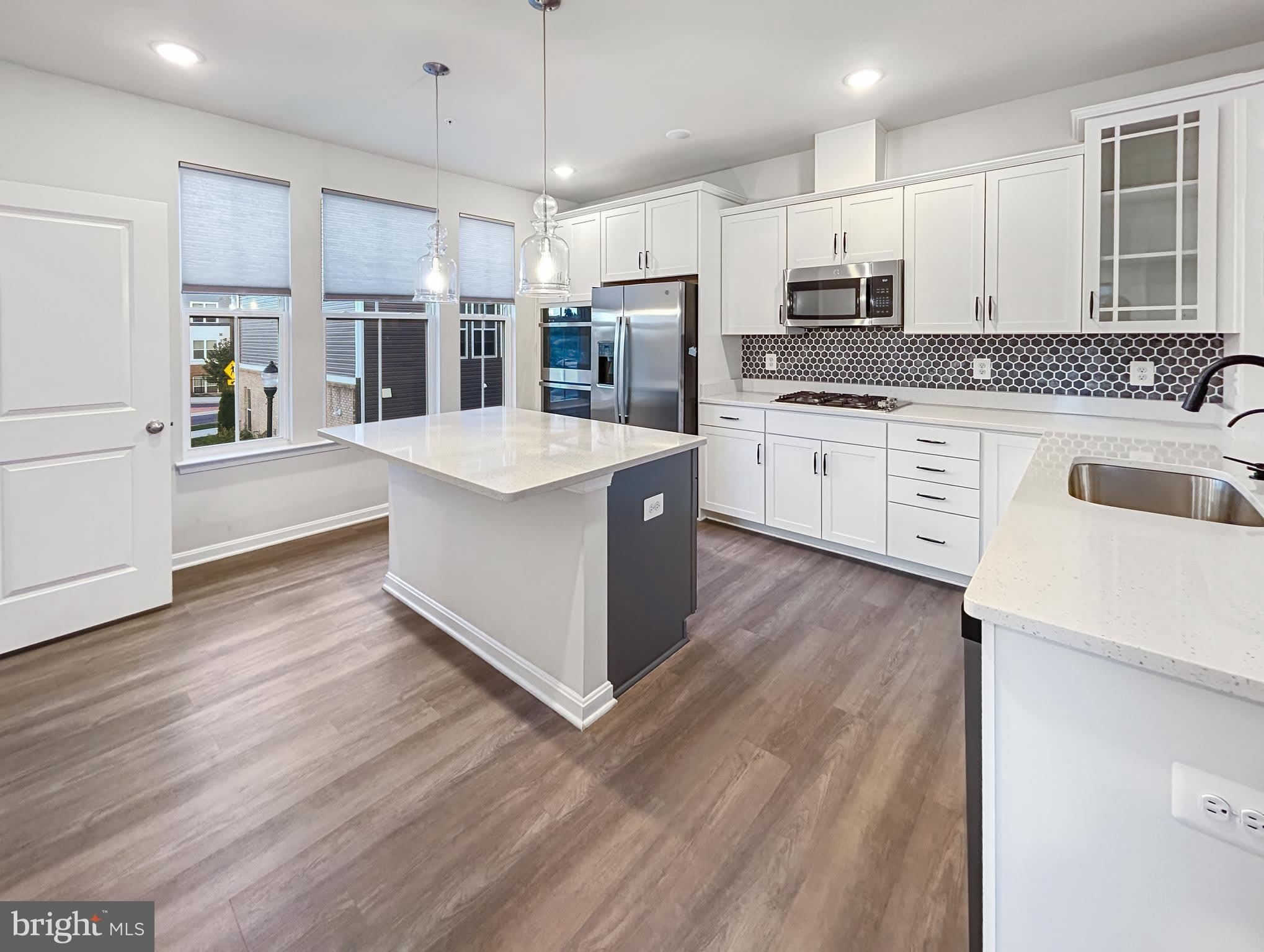 414 MATLOCK LN – photo 3