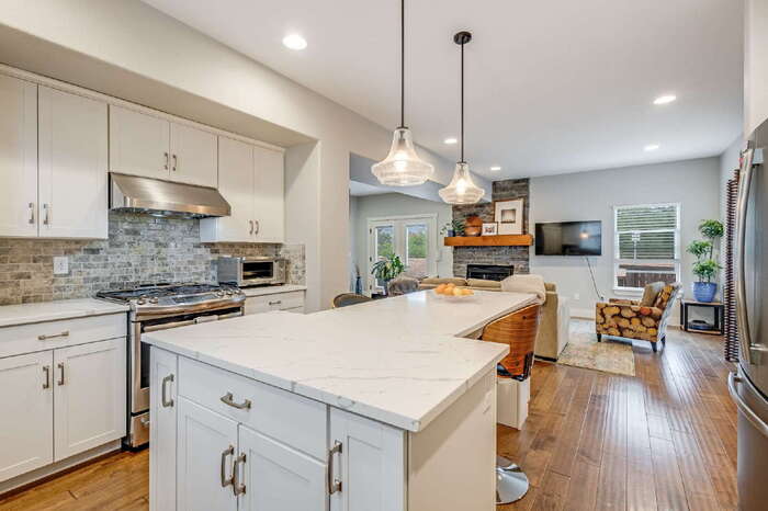 1516 Solitaire Street – photo 5