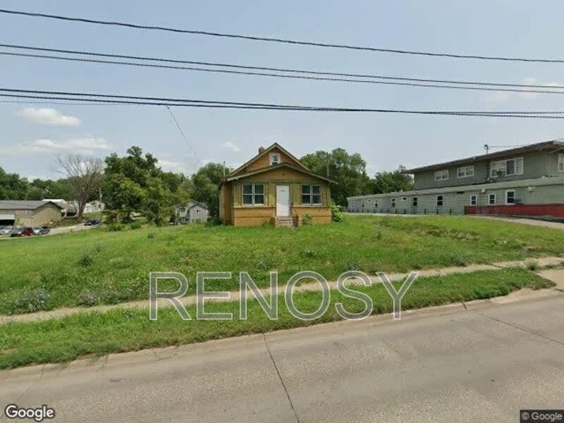 2621 SE 14th St – photo 2