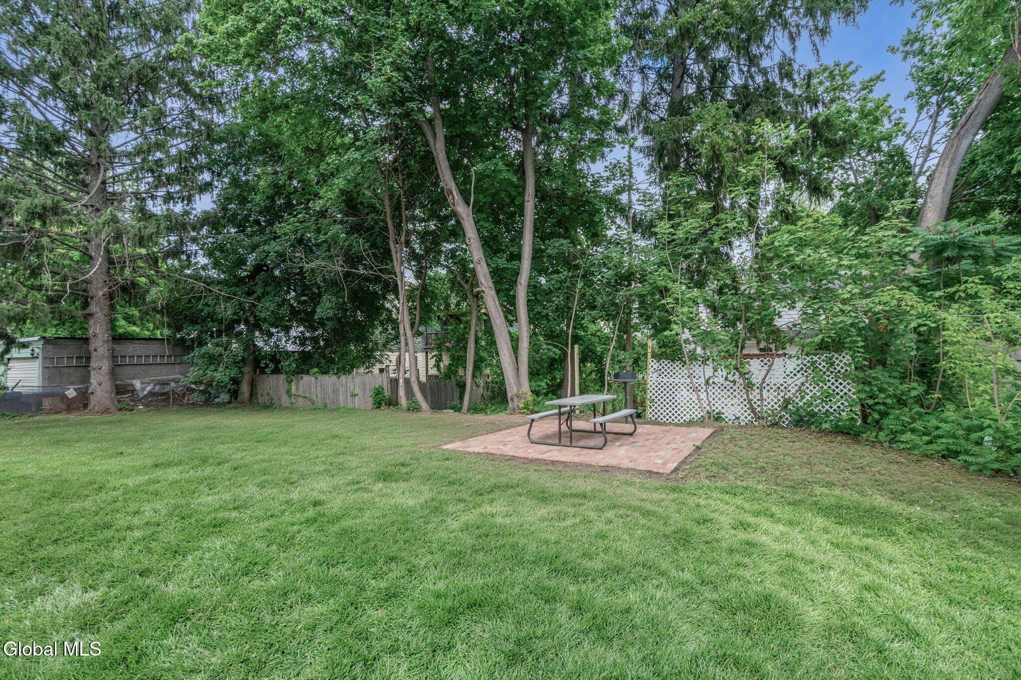 521 Warren Street – photo 4