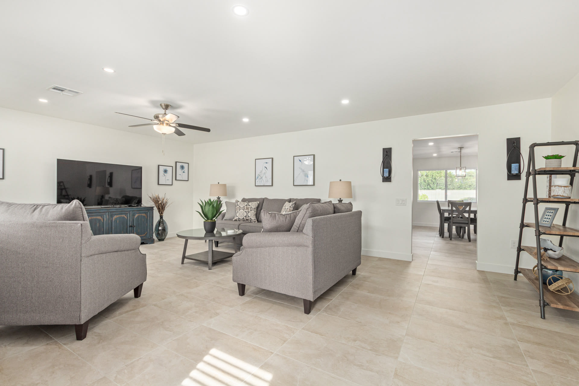 9830 W Evergreen Dr – photo 2