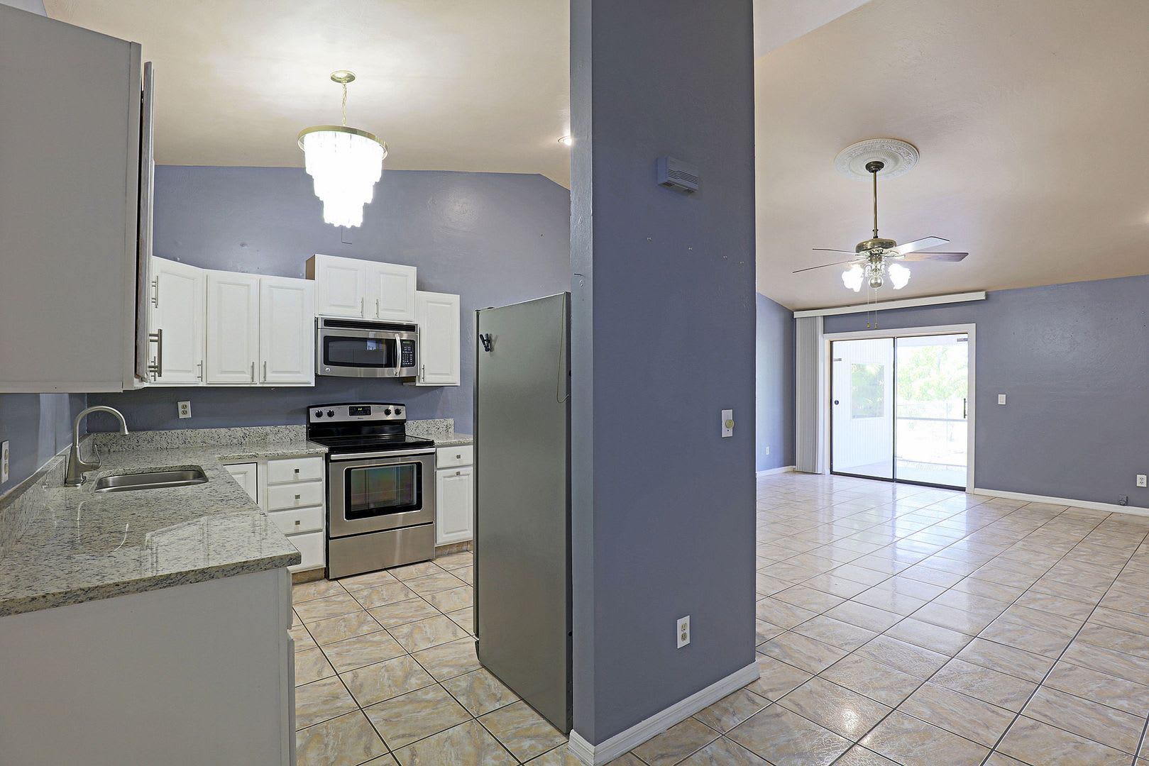 3818 SW 7th Place – photo 2