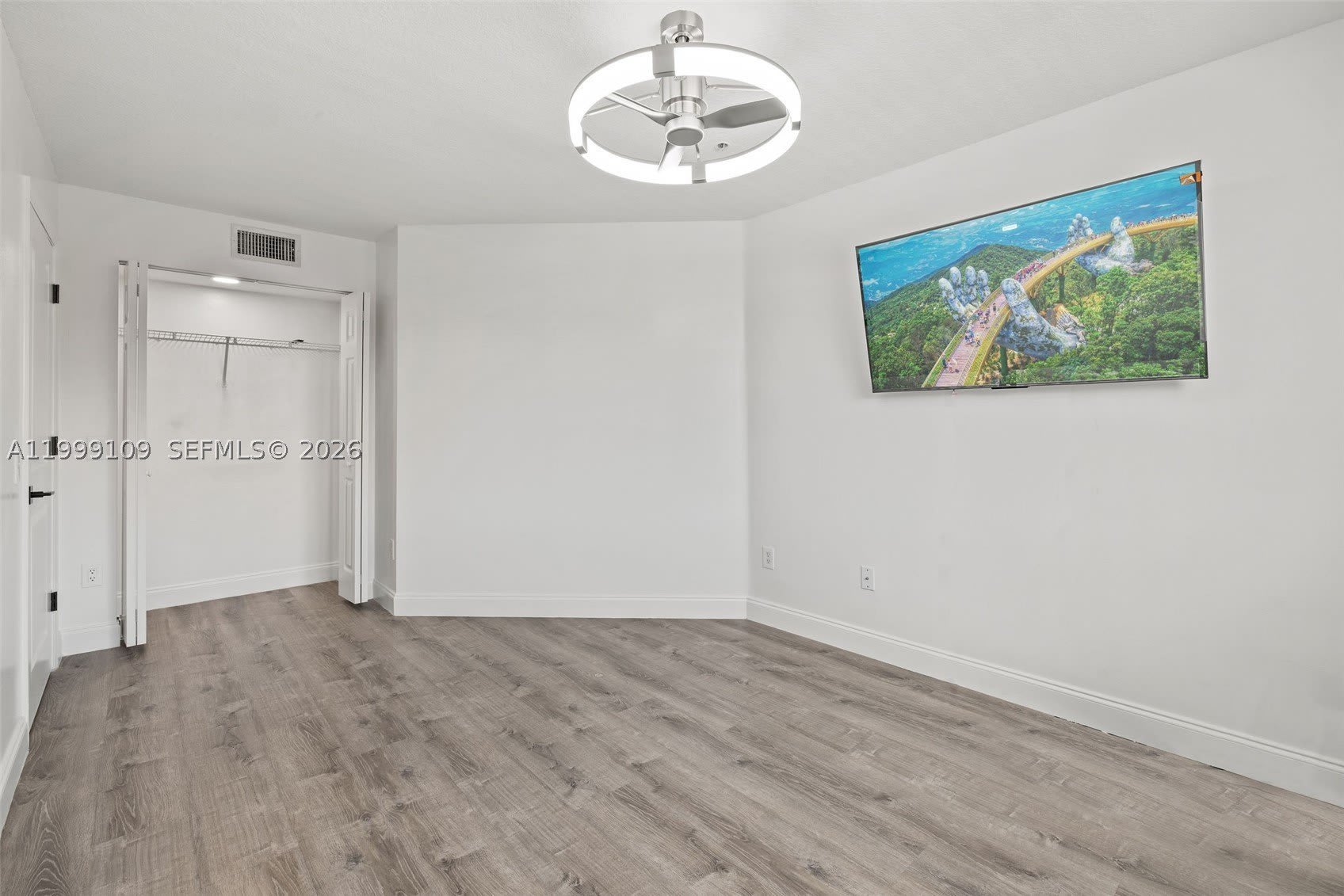 470 S Park Rd – photo 5