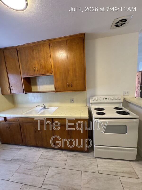 550 South Richmond Avenue – photo 5
