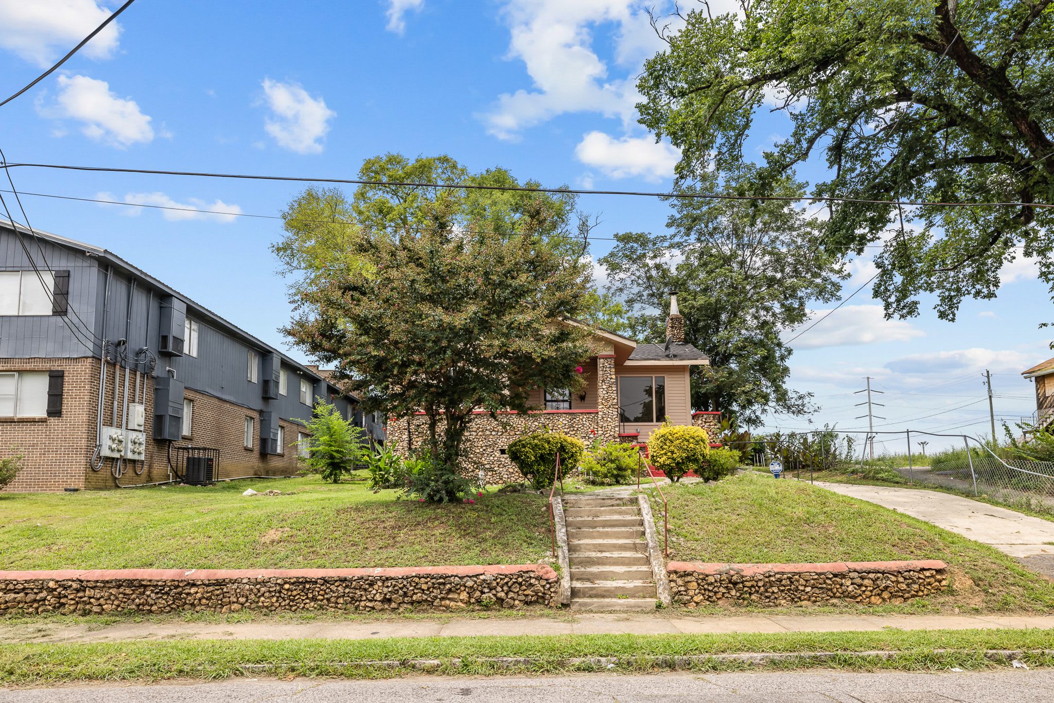 2320 Court R – photo 3