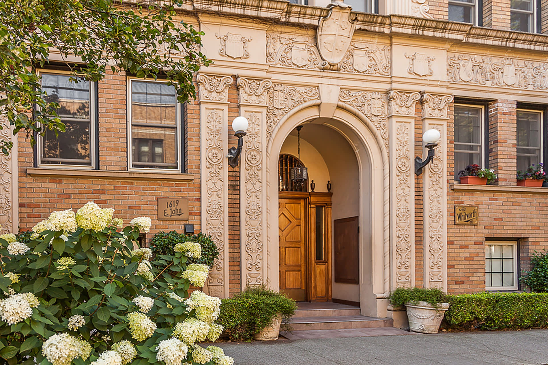 Whitworth – photo 4