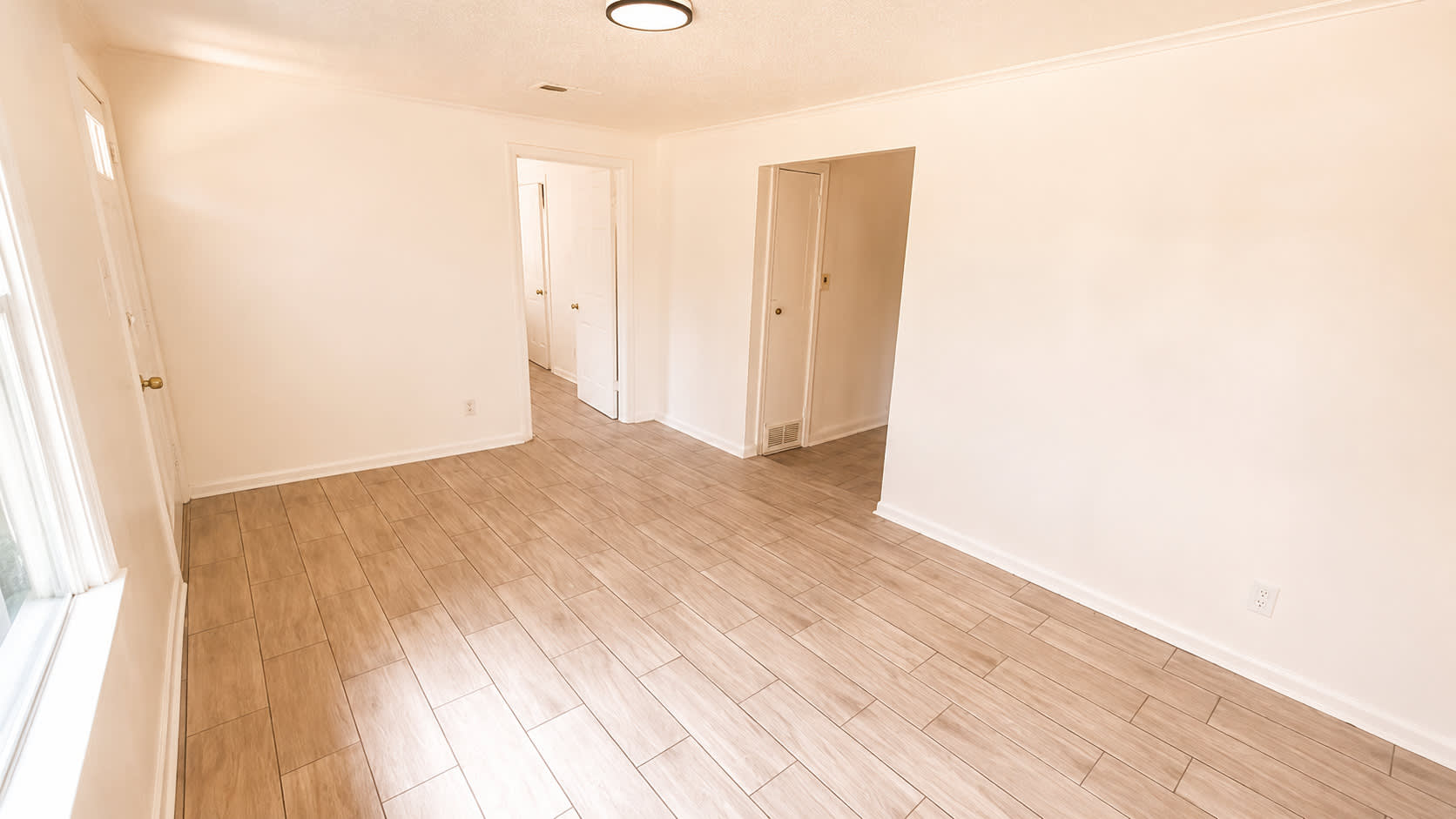 2381 Lindbergh Road – photo 4