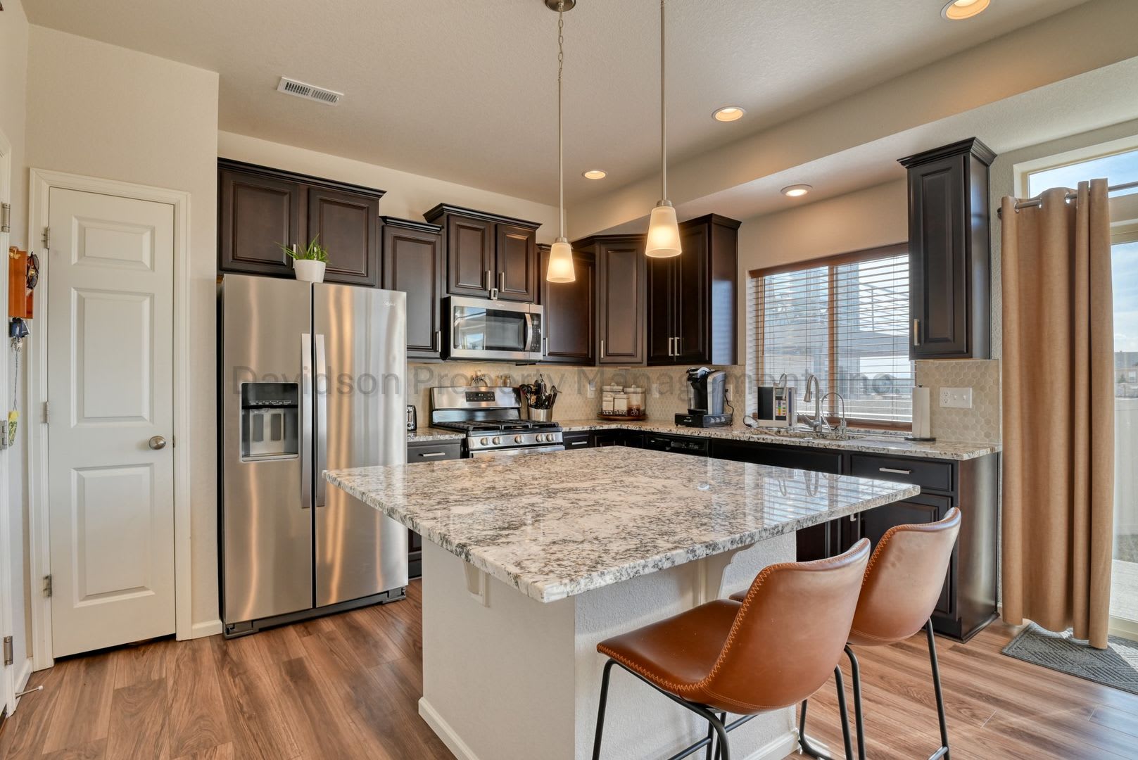 Inviting 3 Bedroom Carriage House in Banning Lewis Ranch – photo 5