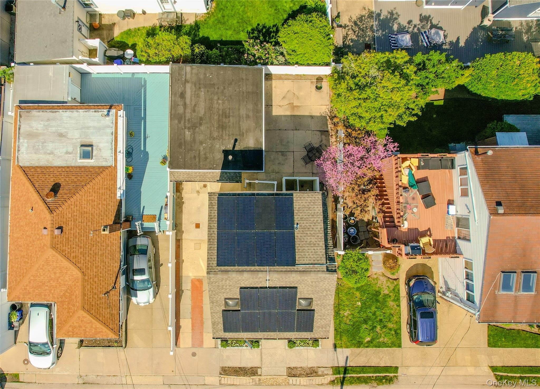 23 Garden City Avenue – photo 4