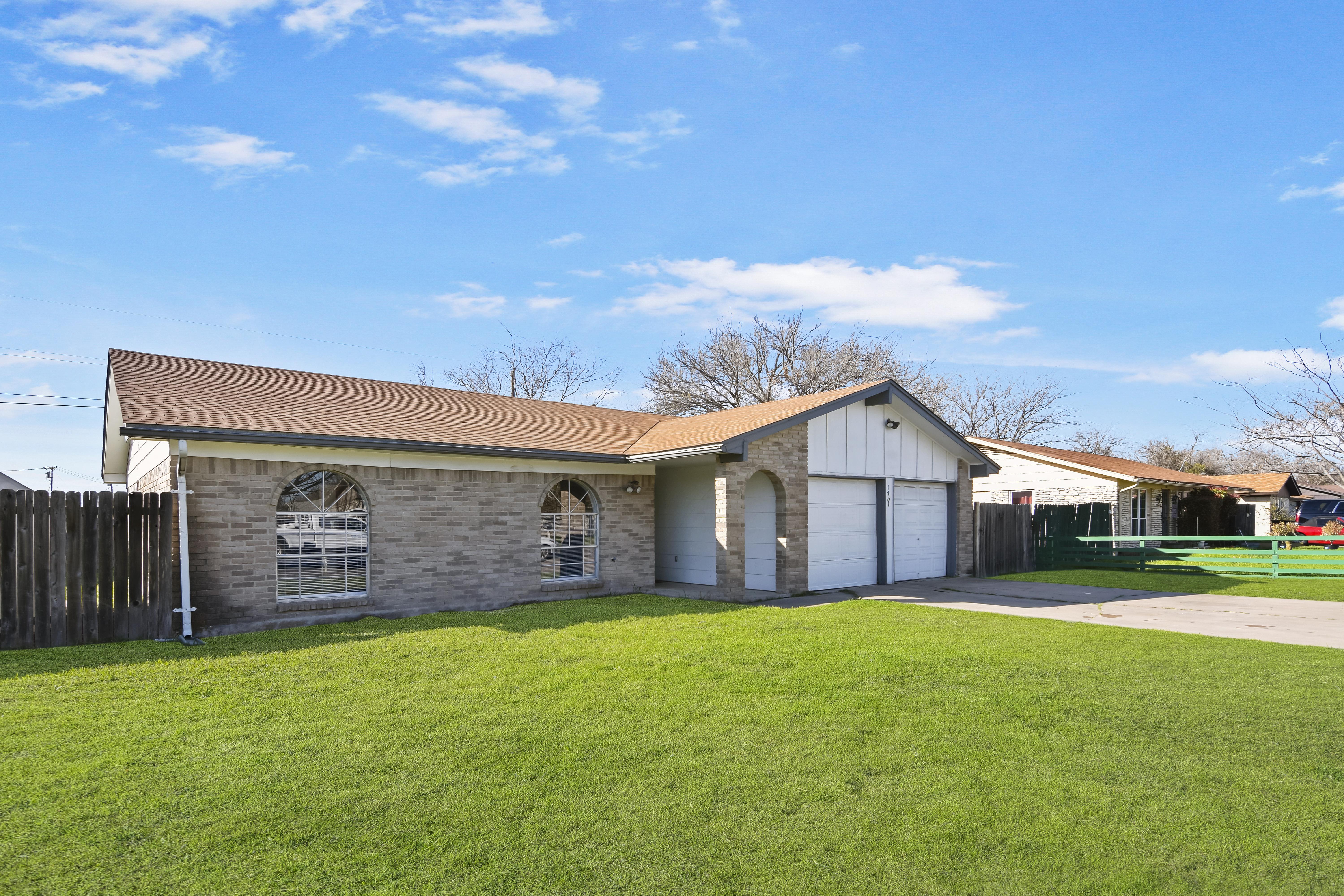 1701 Hill St – photo 3