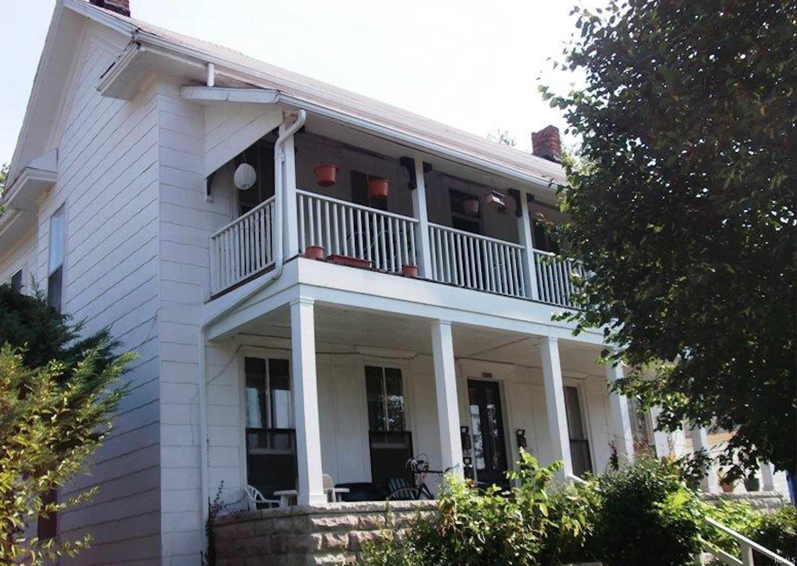 726 W 6th Street – photo 1