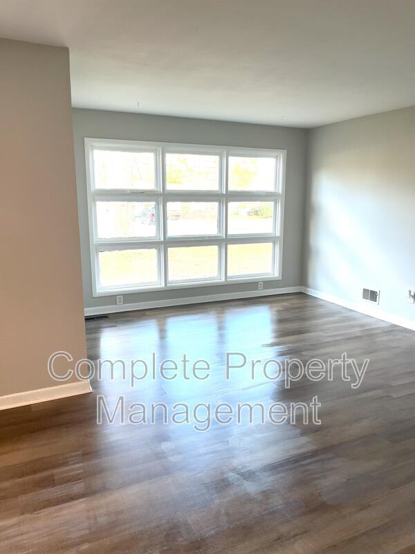 441 Orchid Road 441 – photo 2