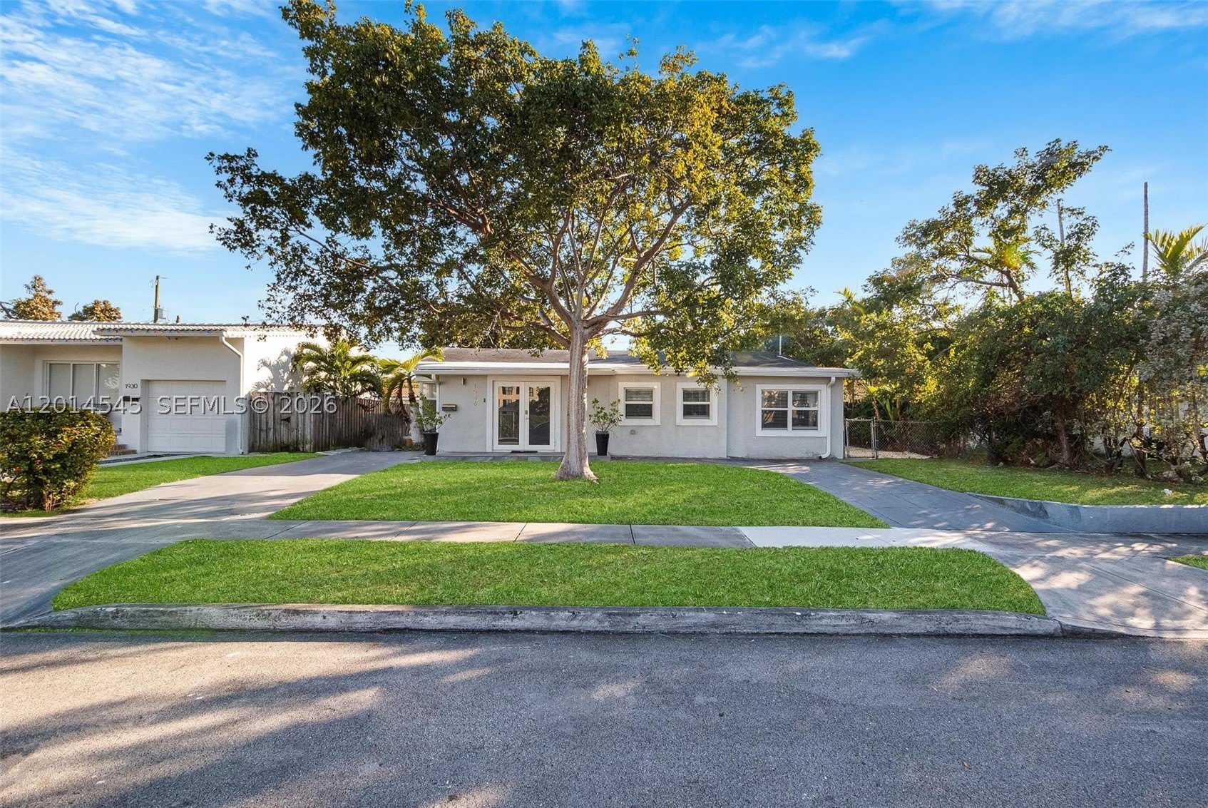 1946 Sw 20Th St – photo 2