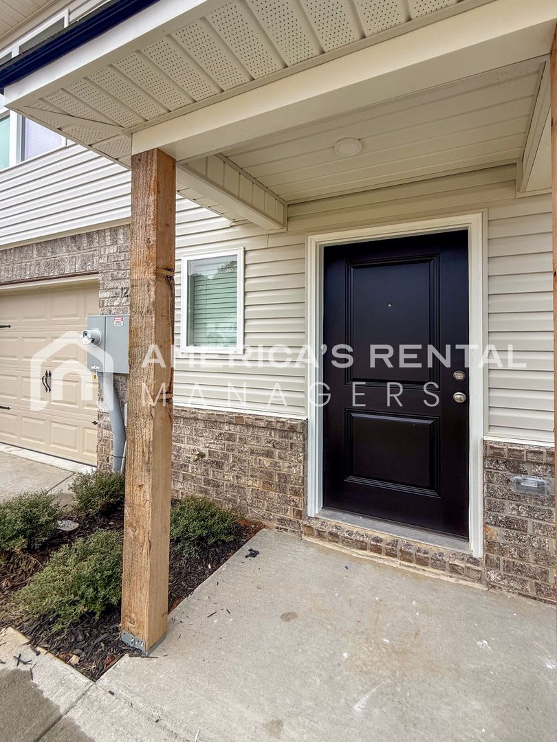 Home for rent in Lincoln! Available to View Now!!! – photo 3