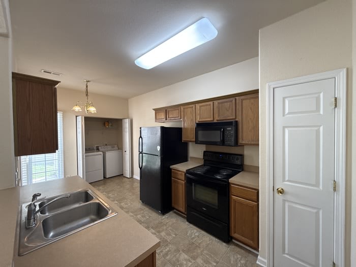 6362 Rhodins Lane – photo 5