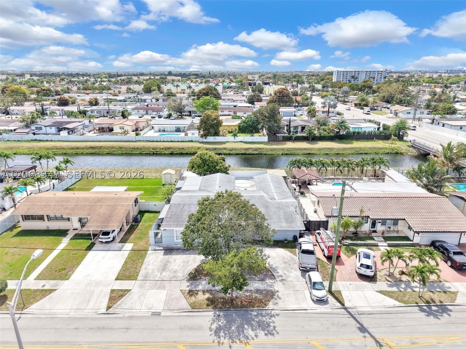 756 W 53rd St – photo 2