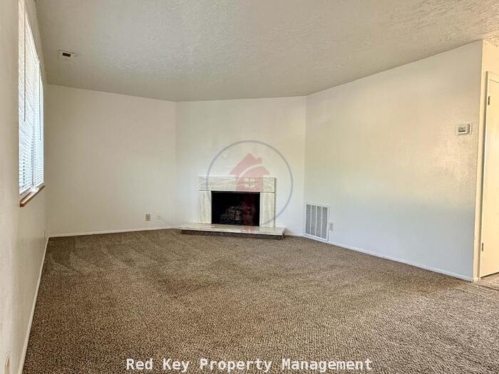 351 Noble Road – photo 3