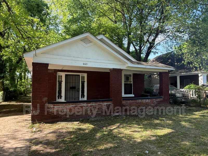 663 Lucy Ave – photo 1