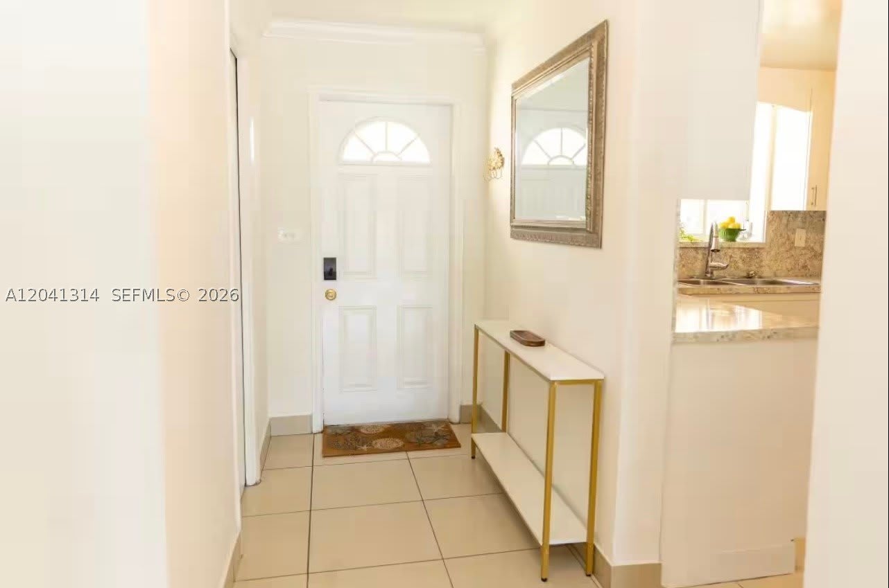 1949 NE 123rd St – photo 4