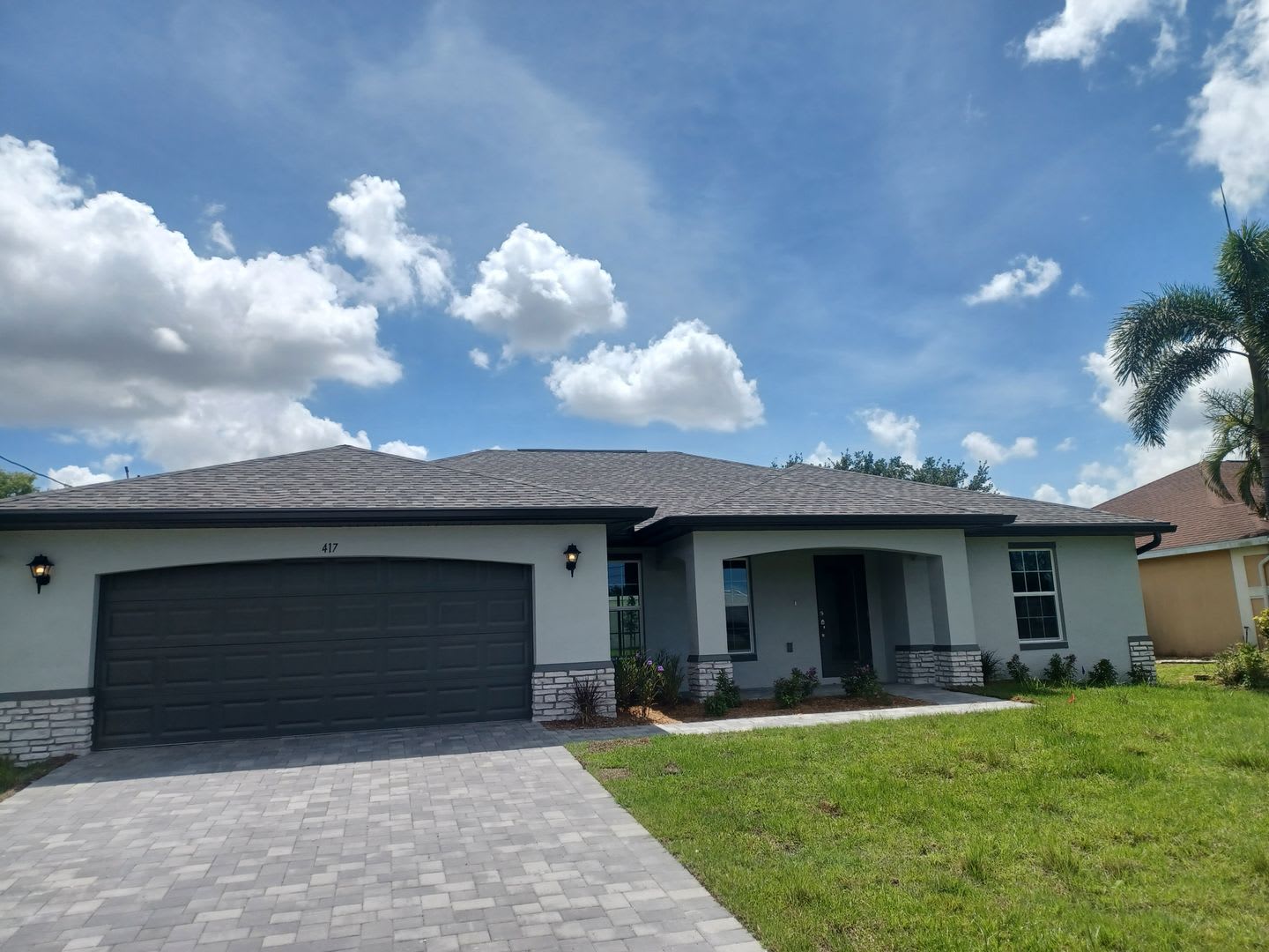 4/2 Newer construction home. – photo 1