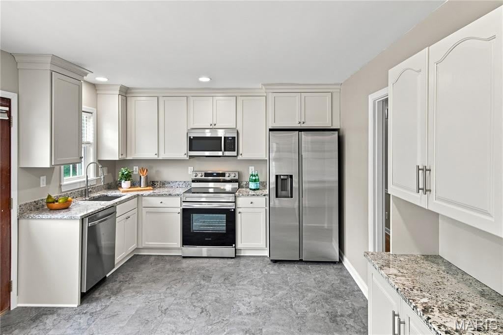 12305 Conway Road – photo 4