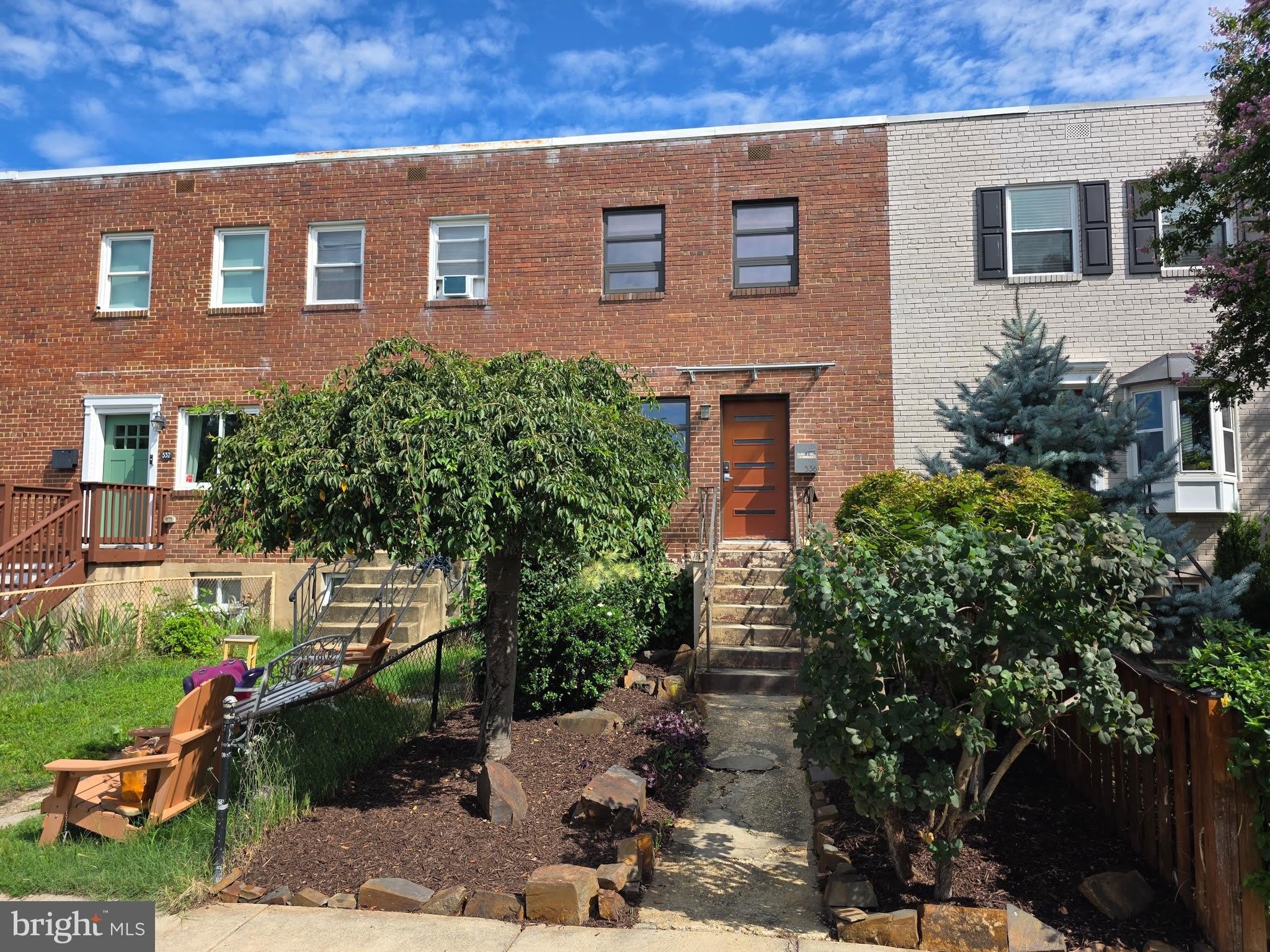 536 E GLENDALE Avenue – photo 1
