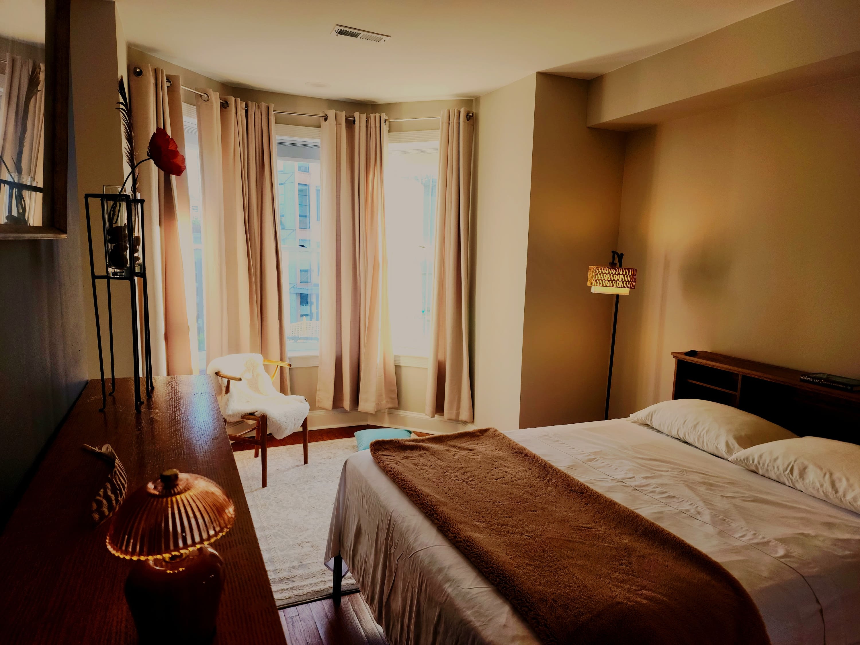 547 Florida Ave NW, 5 – photo 2