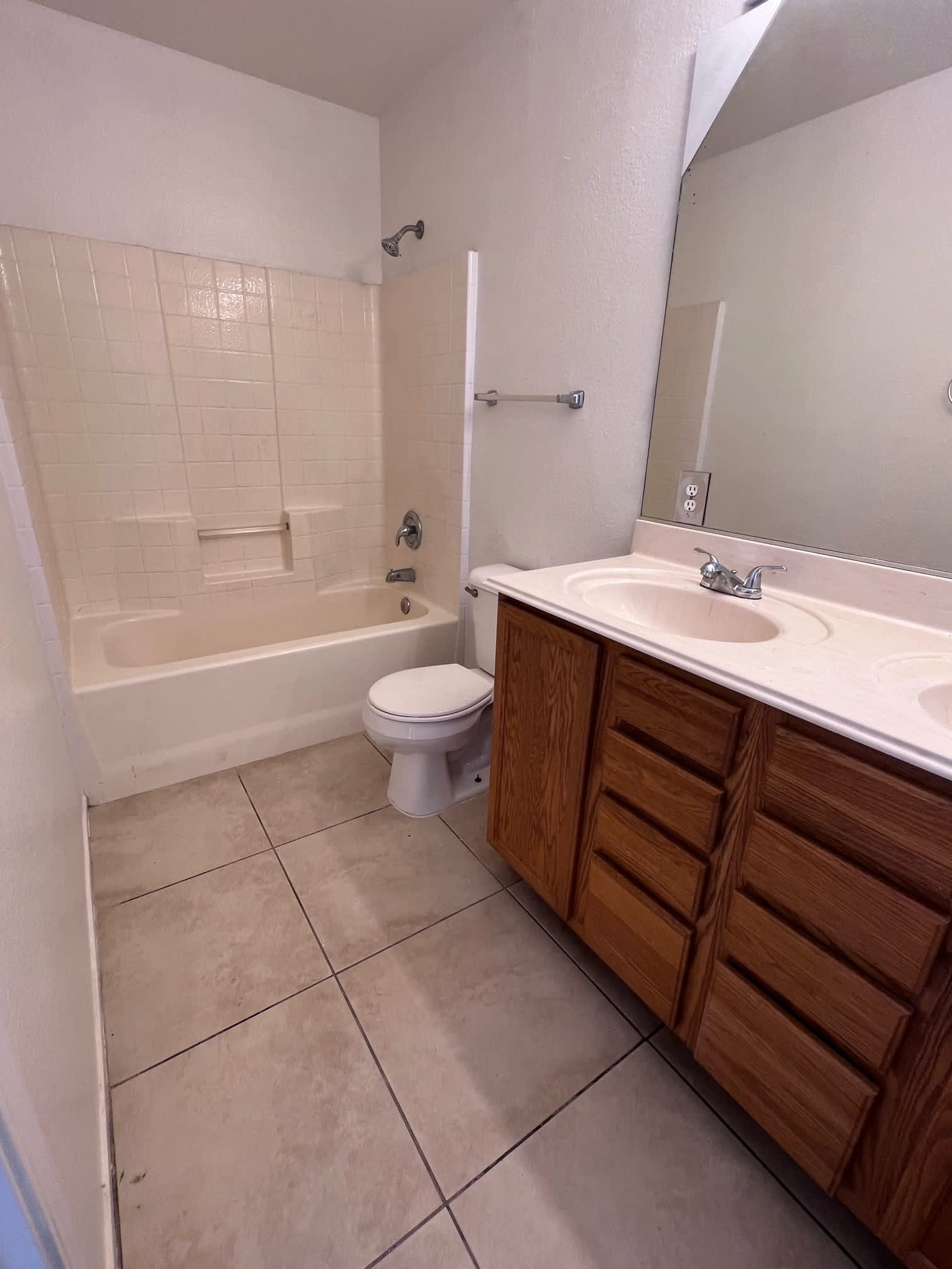 5932 Kenmore St – photo 3