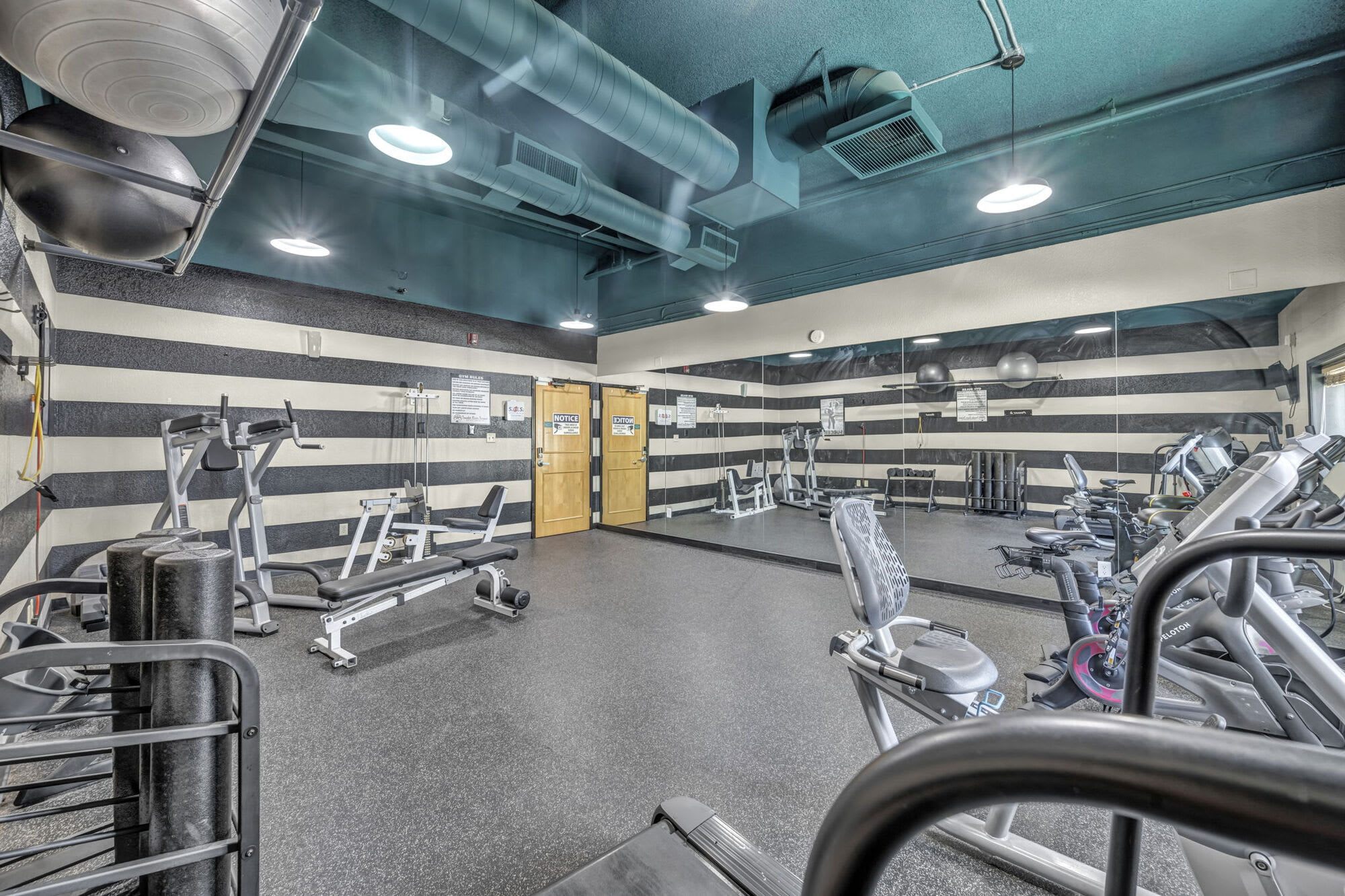 Truckee River Terrace Apartments – photo 3