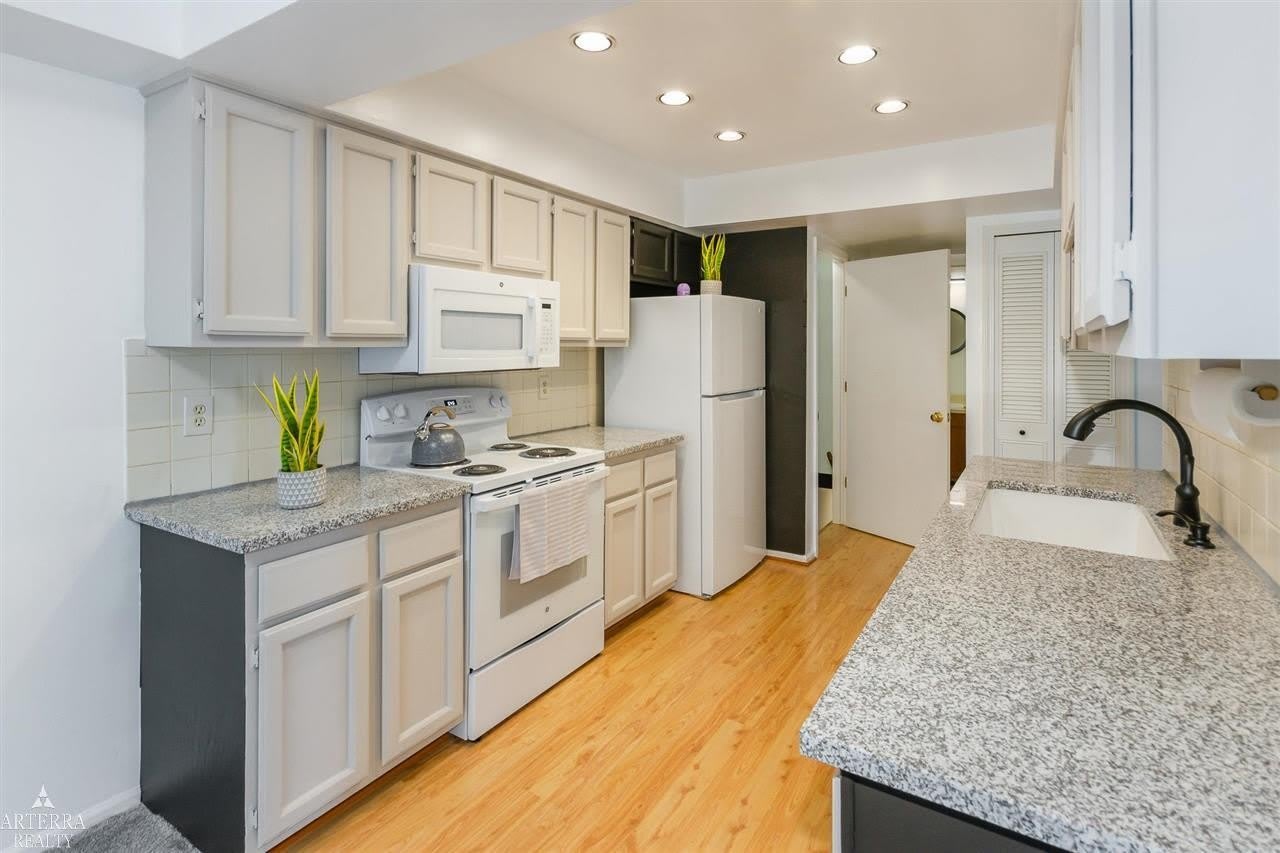 32 Meadow Wood Drive – photo 4