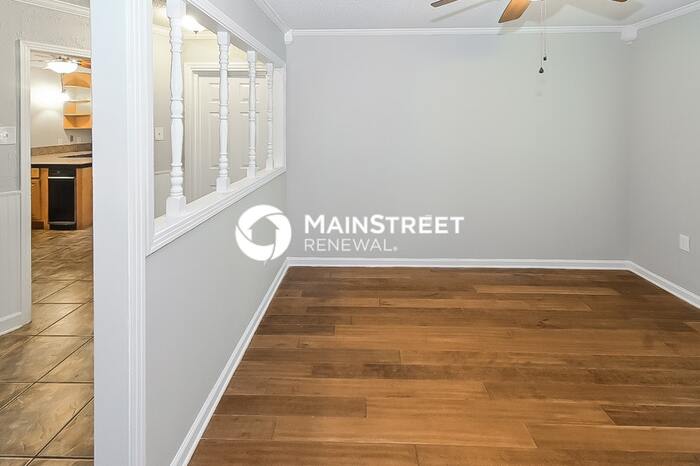 3087 Newmarket Drive – photo 2