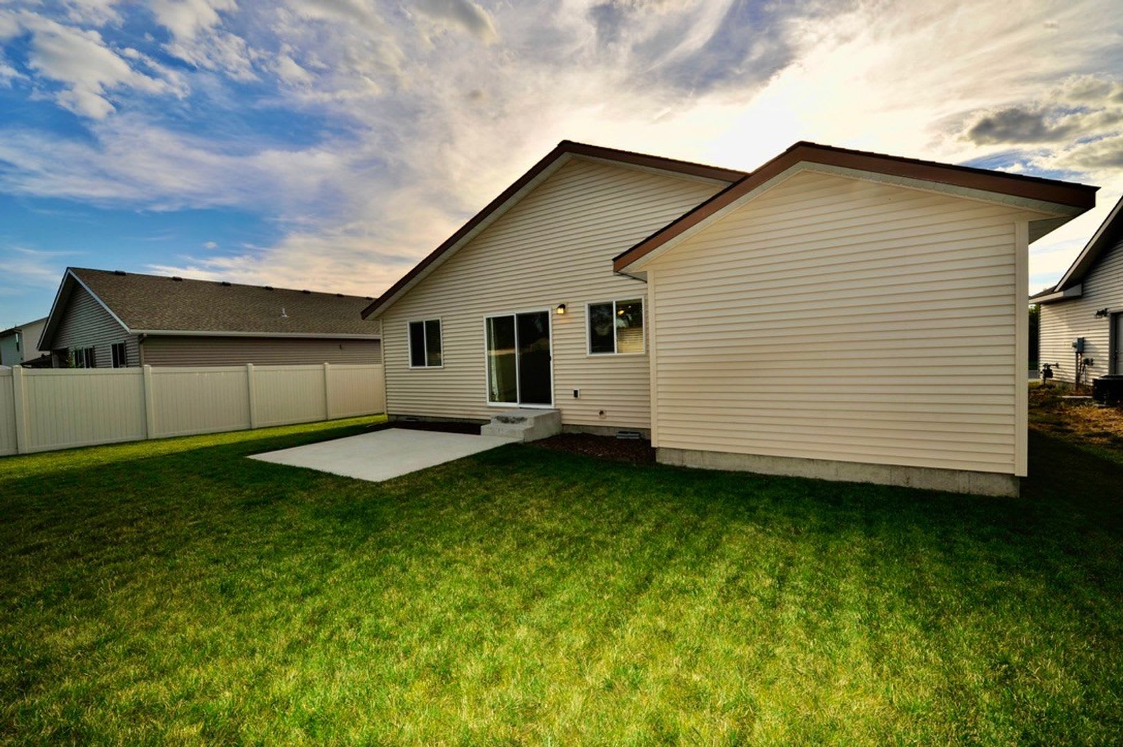 3 bed 2 bath Rancher – photo 3