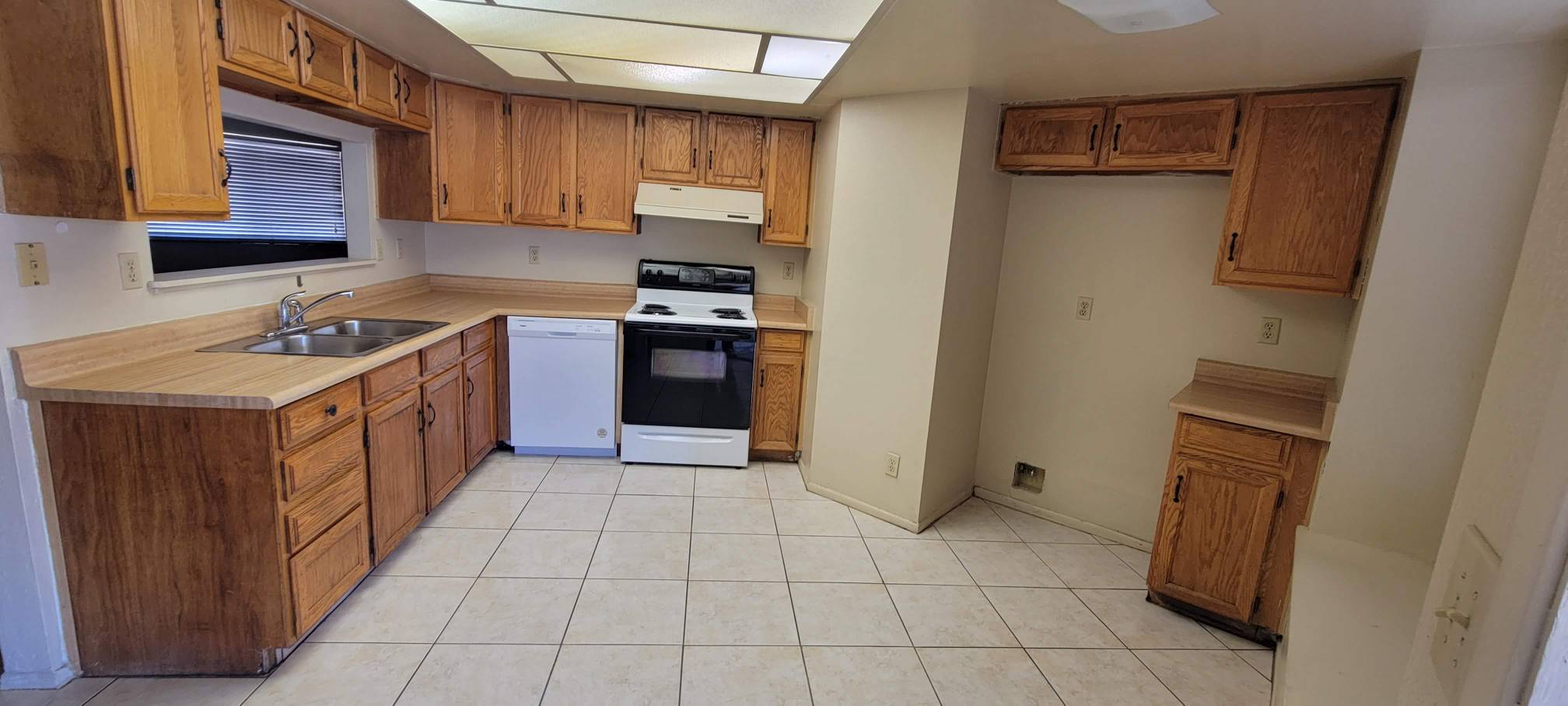 2234 West Marco Polo Road – photo 2