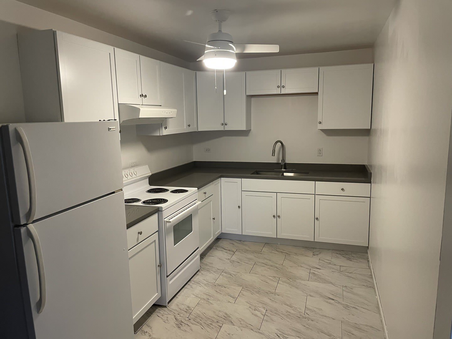 790 Lee Street – photo 2