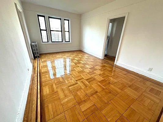 2700 Grand Concourse – photo 3