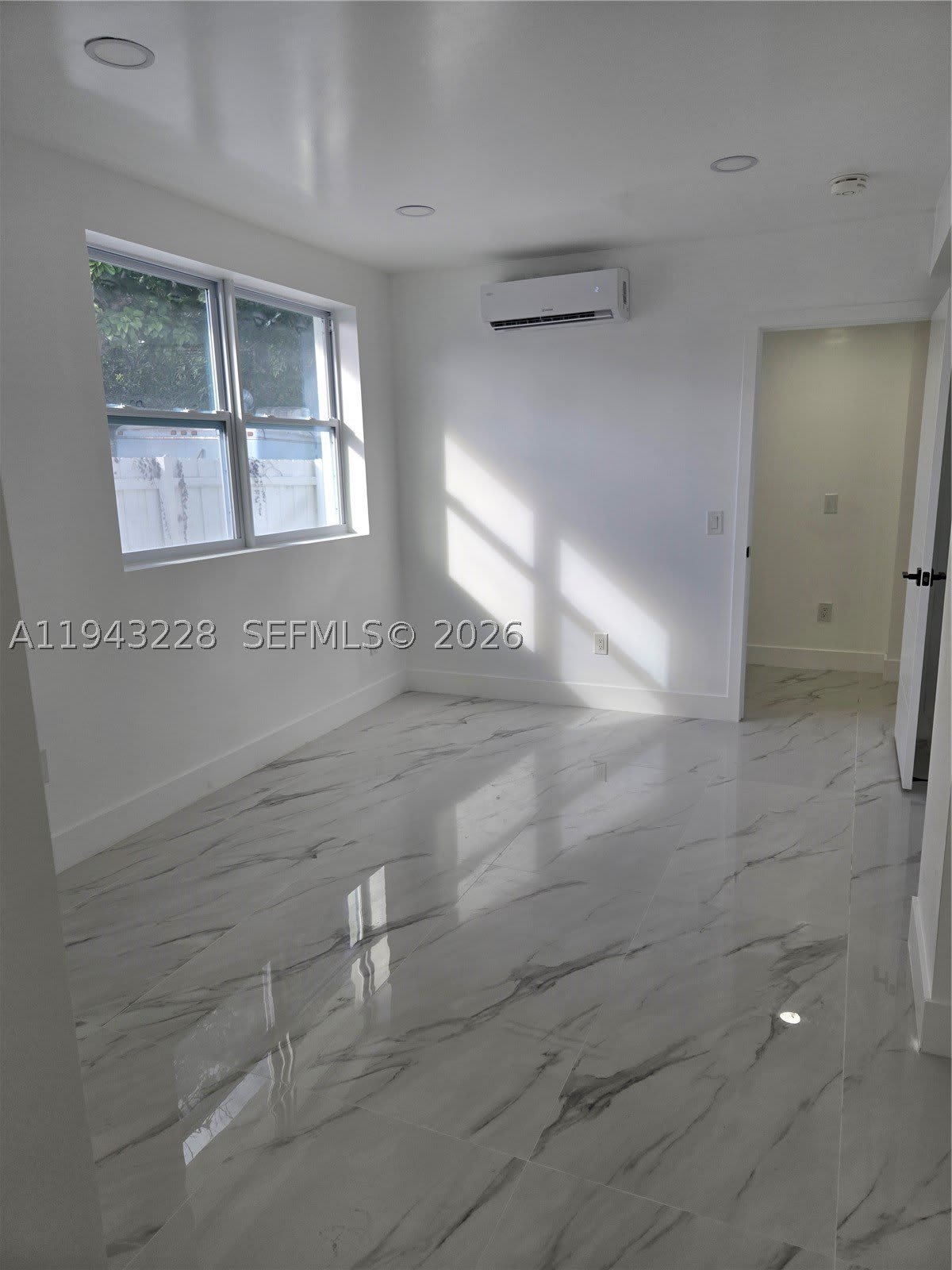 987 NE 145 – photo 4
