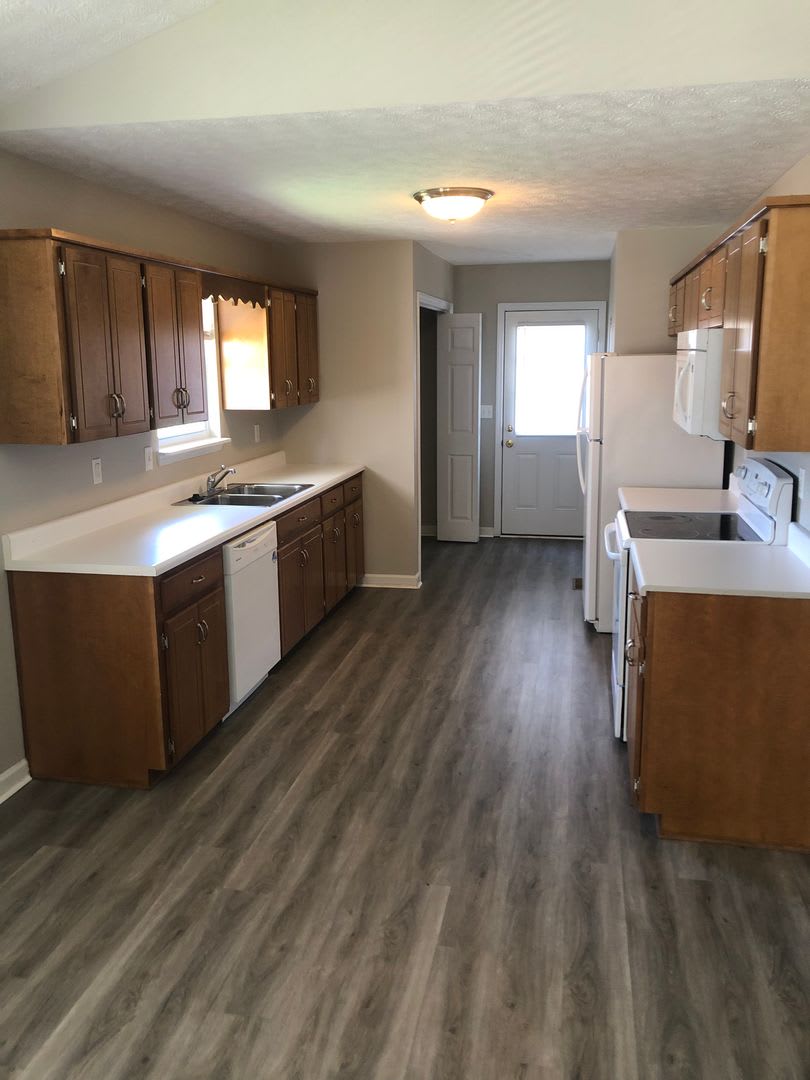 3 Bedroom / 2 Bathroom Rental Near JSU – photo 1