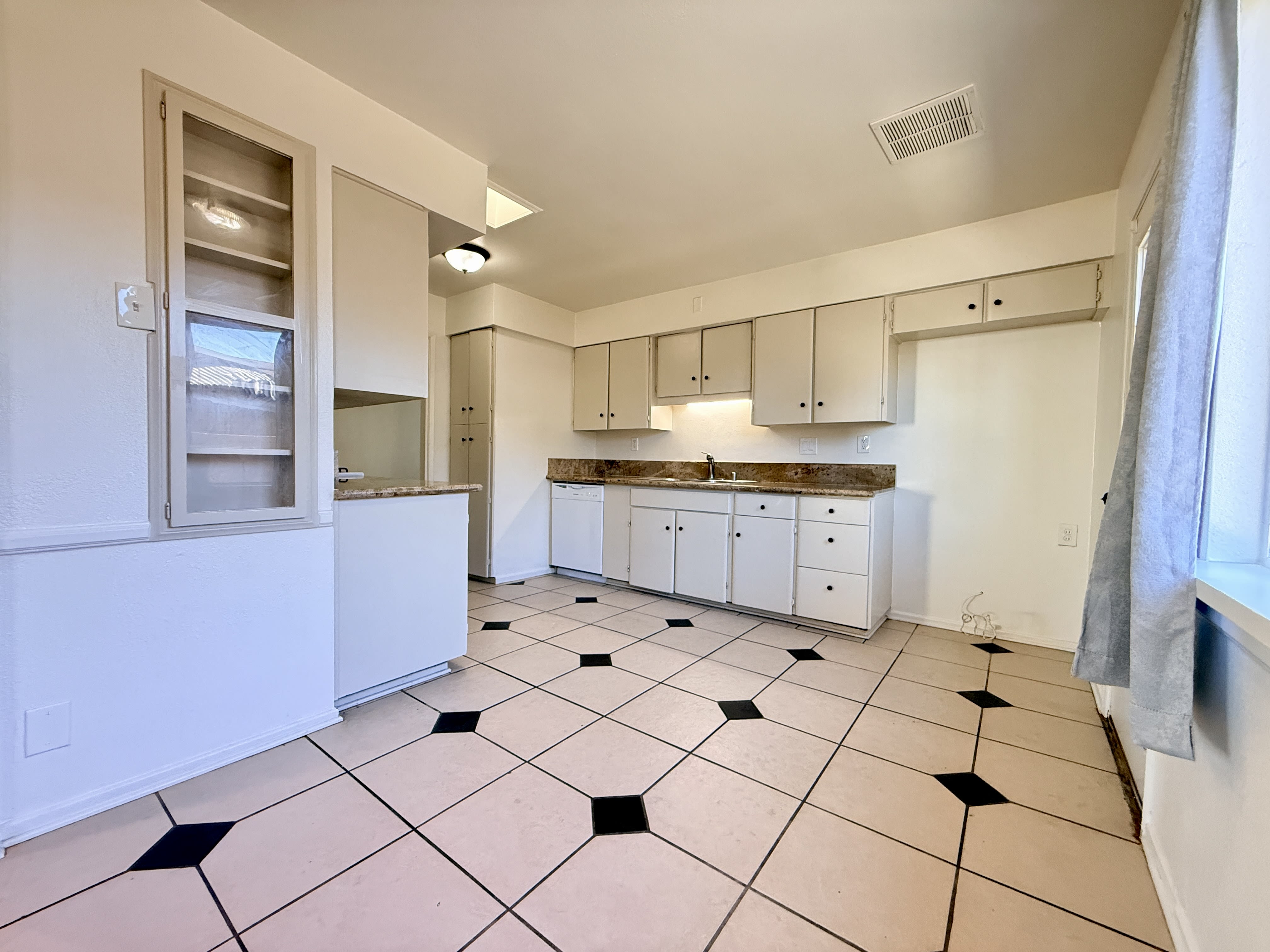 44614 2nd St E – photo 4